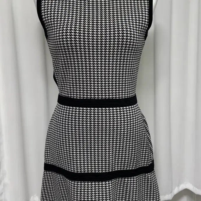 [BUNJANG] Viscose Houndstooth Check Knit Dress / 비스코스 체크 니트원피스 M