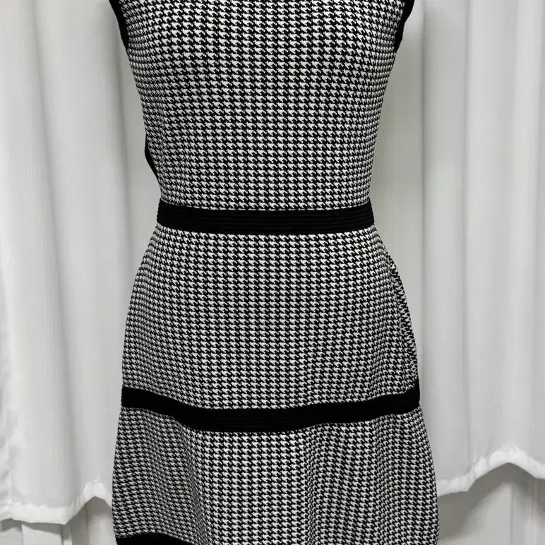 [BUNJANG] Viscose Houndstooth Check Knit Dress / 비스코스 체크 니트원피스 M