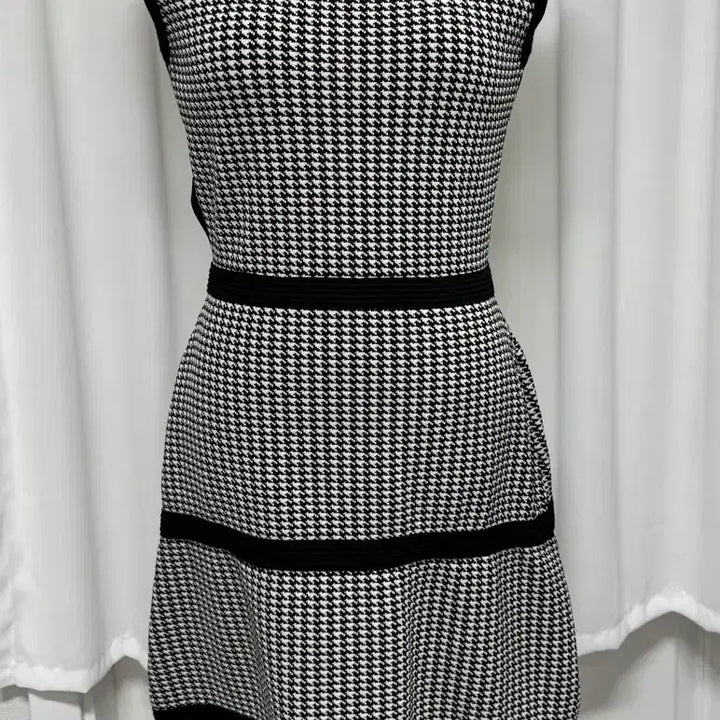[BUNJANG] Viscose Houndstooth Check Knit Dress / 비스코스 체크 니트원피스 M