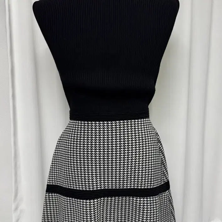 [BUNJANG] Viscose Houndstooth Check Knit Dress / 비스코스 체크 니트원피스 M