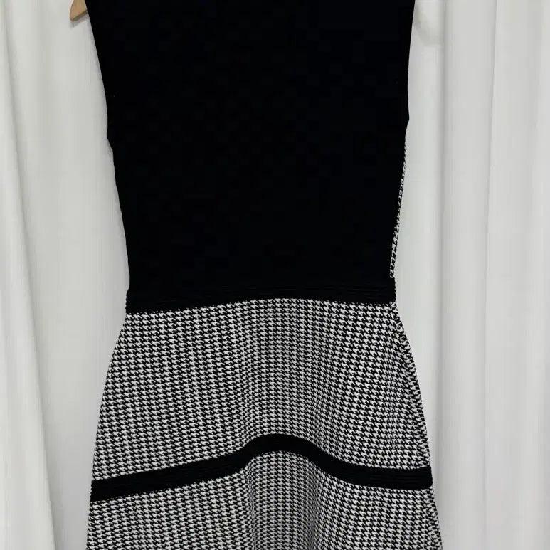 [BUNJANG] Viscose Houndstooth Check Knit Dress / 비스코스 체크 니트원피스 M