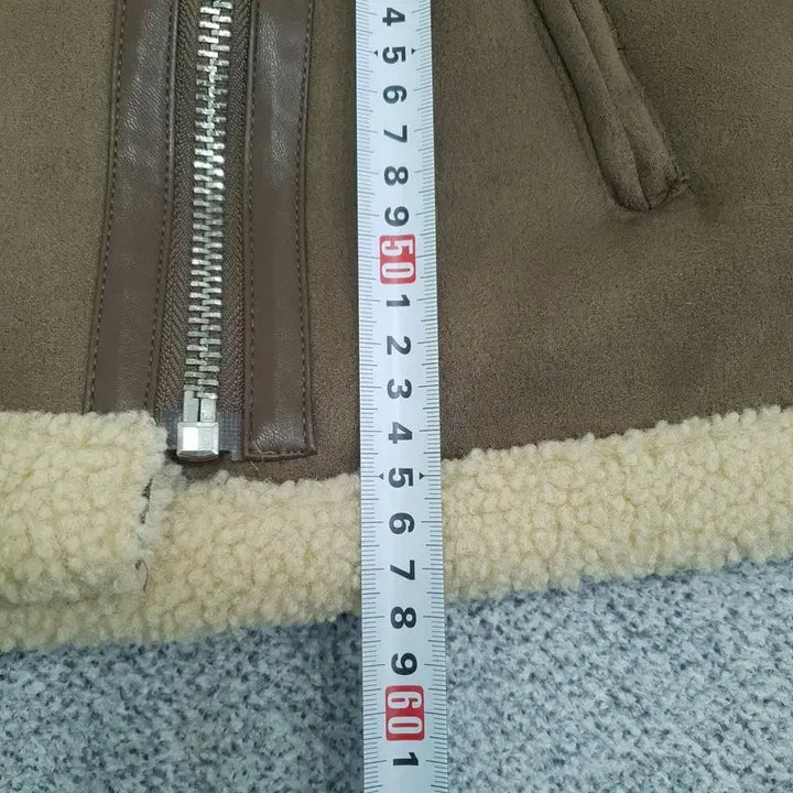 [BUNJANG] Vintage F Musntang Vest / [F] 빈티지 무스탕 조끼