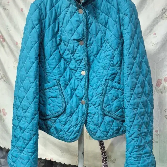[BUNJANG] Aquascutum Silk Quilted Lightweight Padded Jacket / 아쿠아스큐텀    실크100%  퀼팅   경량  패딩자켓