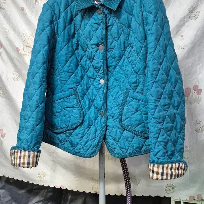 [BUNJANG] Aquascutum Silk Quilted Lightweight Padded Jacket / 아쿠아스큐텀    실크100%  퀼팅   경량  패딩자켓