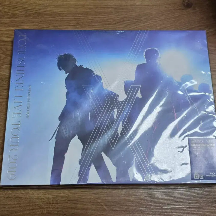 [BUNJANG] TVXQ XV 2019 Live Tour Blu-ray First Press Limited Edition / 택포) 동방신기 XV 2019 라이브 투어 블루레이 초회 한정판