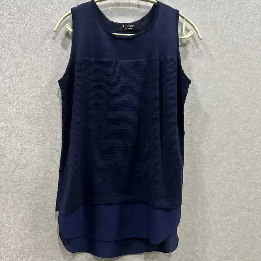 [BUNJANG] J Helen Sleeveless Blouse / J helen 민소매 블라우스