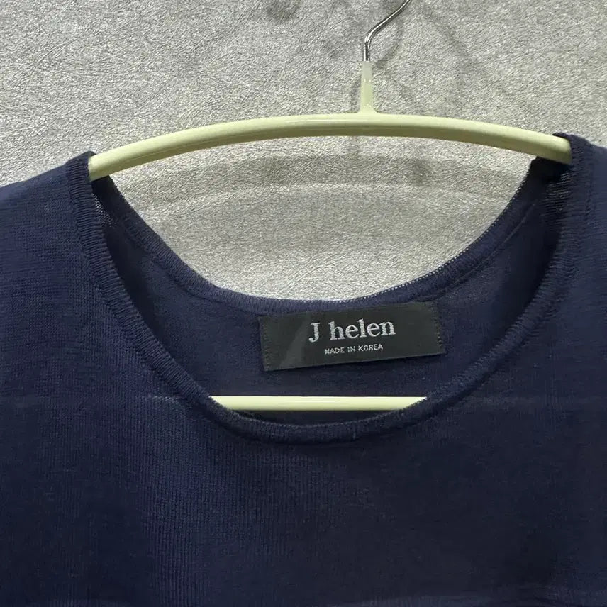 [BUNJANG] J Helen Sleeveless Blouse / J helen 민소매 블라우스