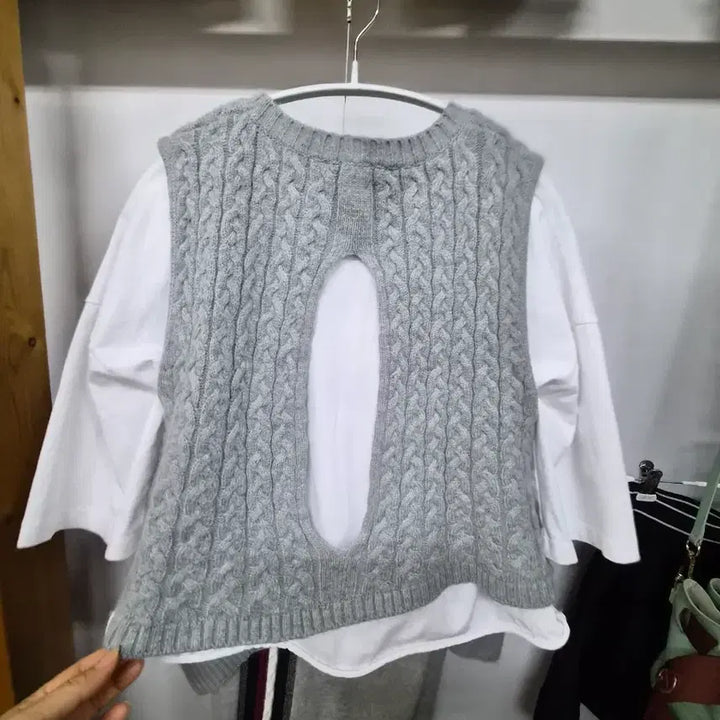 [BUNJANG] Tommy Hilfiger &amp; SJYP Apparel Bundle / 타미힐피거 icons 조거팬츠. SJYP 케이블 니트 베스트