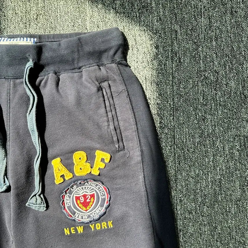 [BUNJANG] Abercrombie Patch Logo Pants / 아베크롬비 패치로고 팬츠