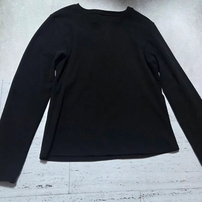 [BUNJANG] Black Long Sleeve Knit Top / 블랙 긴팔 니트 티셔츠