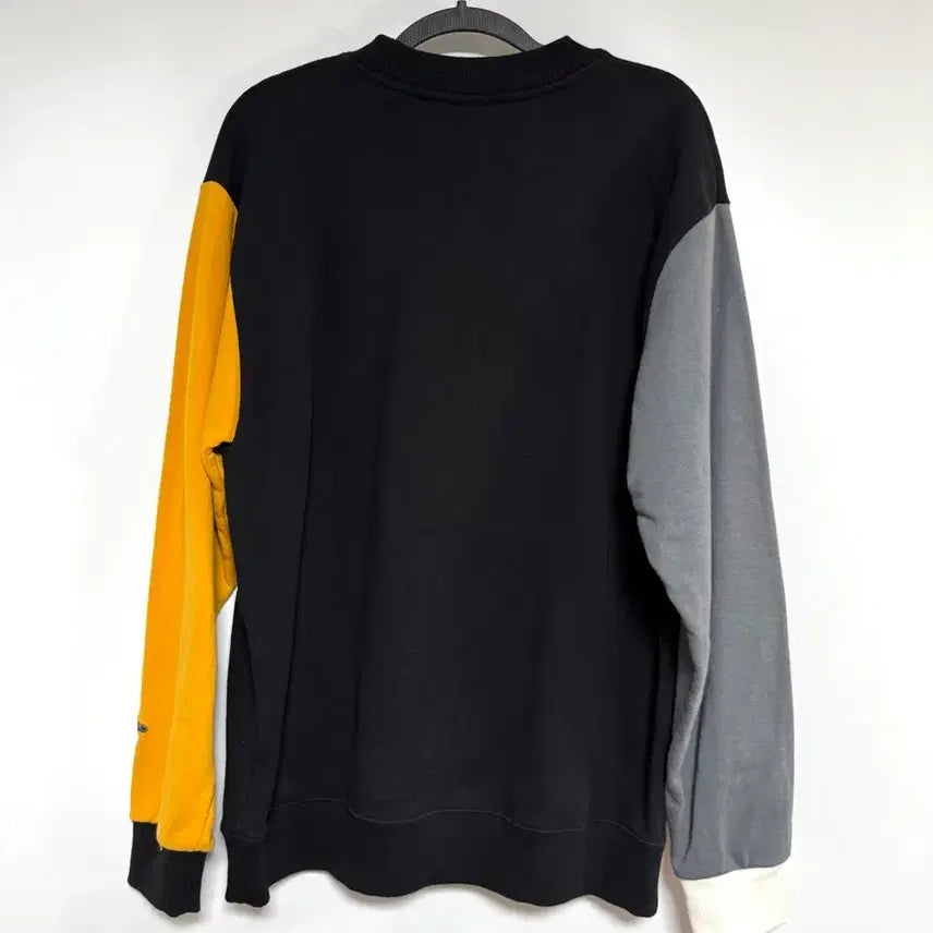 [BUNJANG] Motive Street Colorblock Sweatshirt 100-105 / 모티브 스트리트 배색 맨투맨 100-105