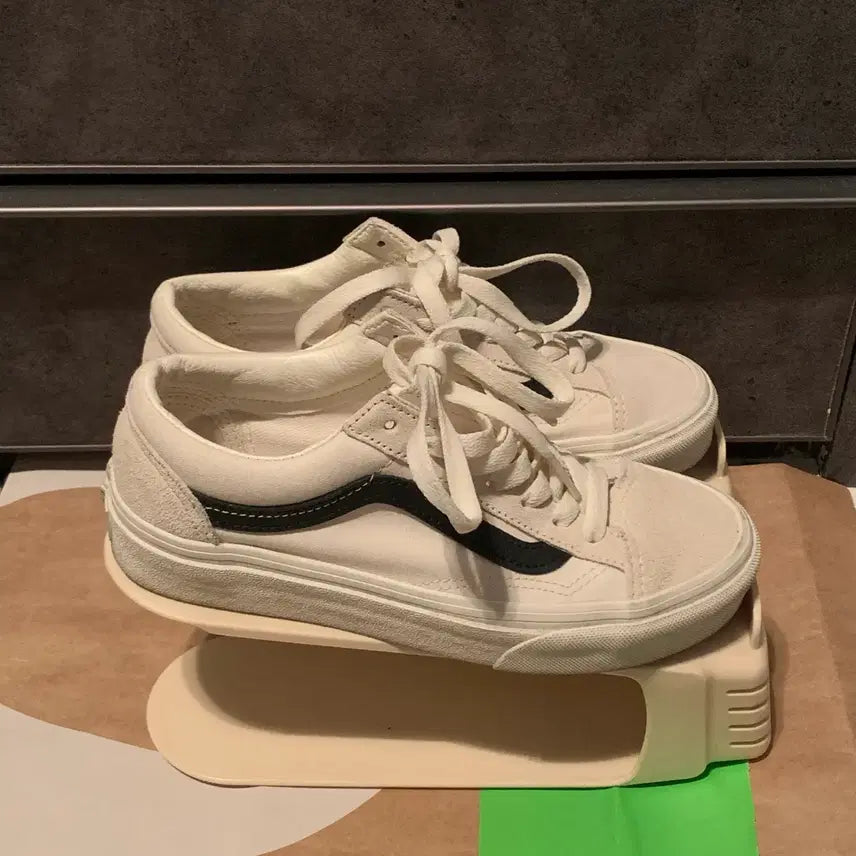[BUNJANG] Vans Style 36 Suede Sneakers / 반스 스타일36 스웨이드 스니커즈 220