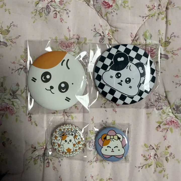 [BUNJANG] MAMAMOO Moonbyul HMBYOL Badge Set (Sealed) / 햄뵤랜드 마마무 문별 햄뵤리 뱃지 미개봉 새상품