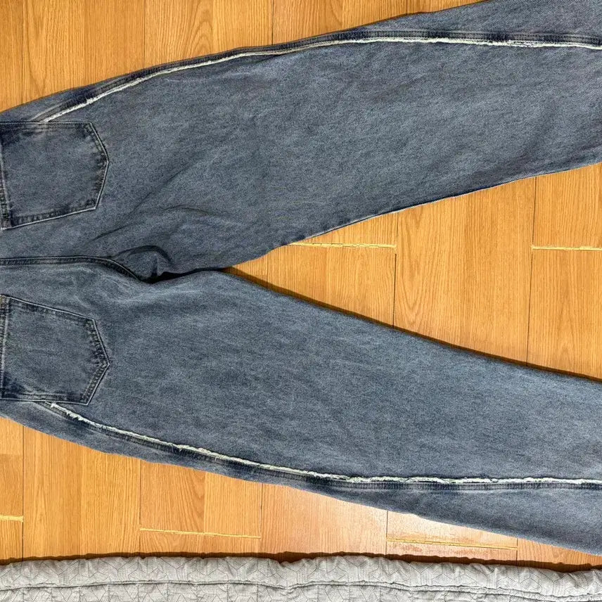 [BUNJANG] Dekete Curved Wide Pants / 데케트 커브드 와이드 바지