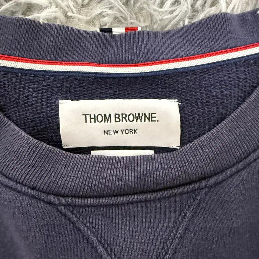 [BUNJANG] Thom Browne Diagonal Stripe Crewneck Sweatshirt / [2 size ] 톰브라운 사선완장 맨투맨