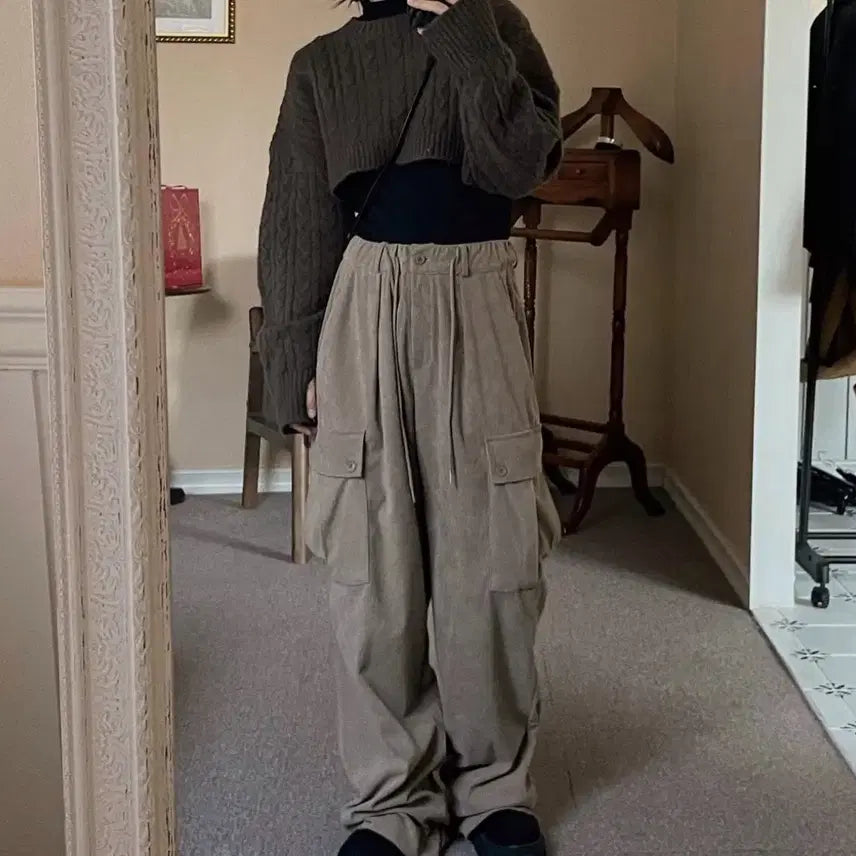 [BUNJANG] Vinble Wide Cargo Jogger Pants + Crop Knit Set / 빈블 와이드 카고 조거 팬츠+크롭니트 세트