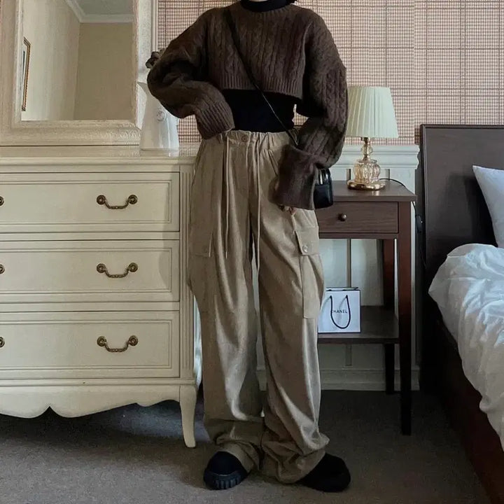 [BUNJANG] Vinble Wide Cargo Jogger Pants + Crop Knit Set / 빈블 와이드 카고 조거 팬츠+크롭니트 세트