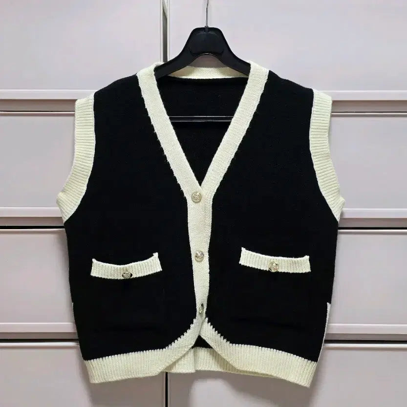 [BUNJANG] Knit Vest Cardigan / 니트 조끼 가디건 새상품
