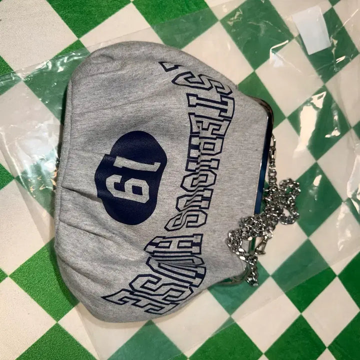 [SOLD OUT] (1회착용) 미스테리어스호텔 하우스 숄더백 체인백 가방