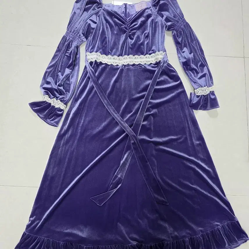[BUNJANG] U &amp; Jin/Your Loverable Dress Set / 유앤진. 유어러버블.
