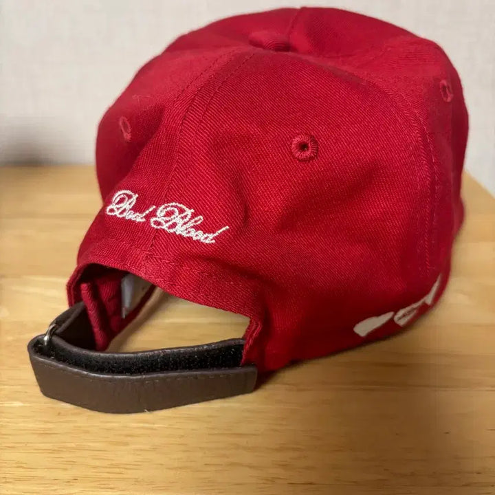 [SOLD OUT] 배드블러드 클래식 로고 볼캡 레드