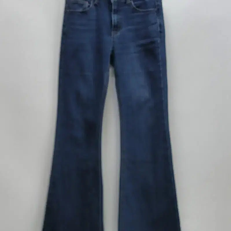 [BUNJANG] GUESS Bootcut Denim Jeans / GUESS 23FW 부츠컷 데님 청바지 / 여 64 (26) 중청 스판