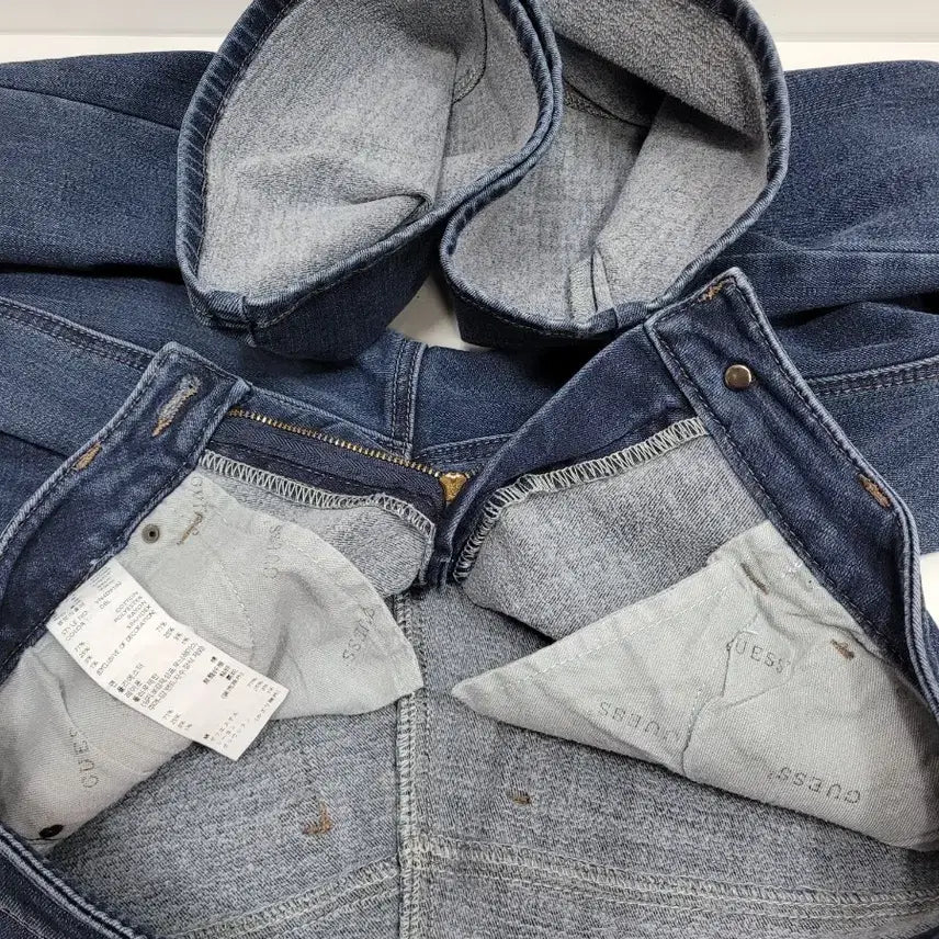 [BUNJANG] GUESS Bootcut Denim Jeans / GUESS 23FW 부츠컷 데님 청바지 / 여 64 (26) 중청 스판