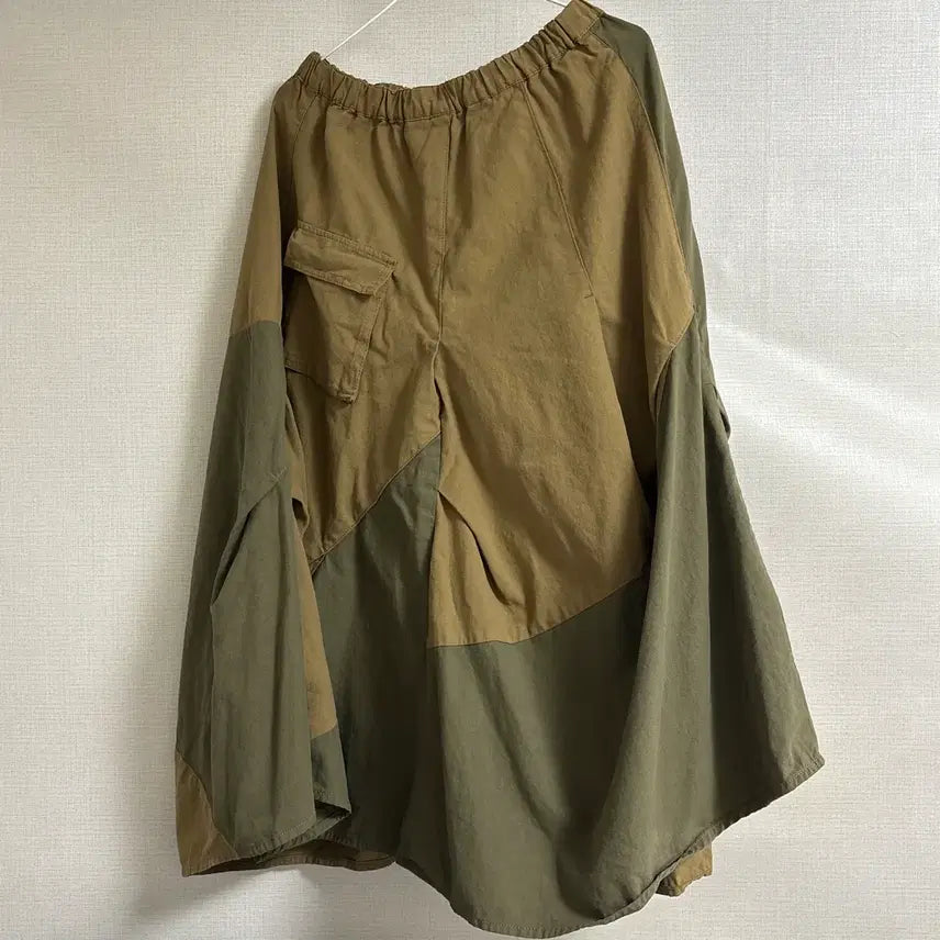 [BUNJANG] Jigune Jigushop Vintage Khaki Cargo Long Skirt / 지구네 지구샵 빈티지 카키색 카고 롱스커트