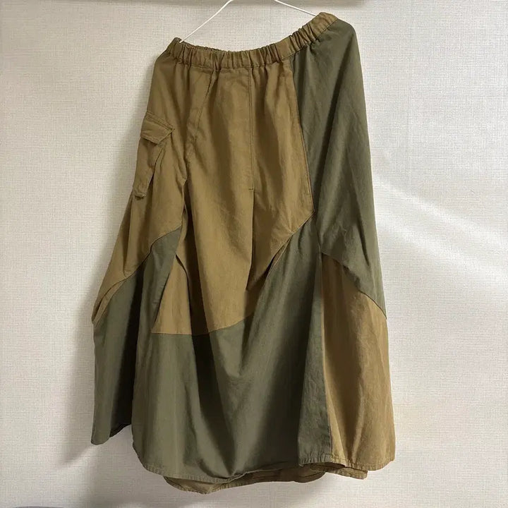 [BUNJANG] Jigune Jigushop Vintage Khaki Cargo Long Skirt / 지구네 지구샵 빈티지 카키색 카고 롱스커트