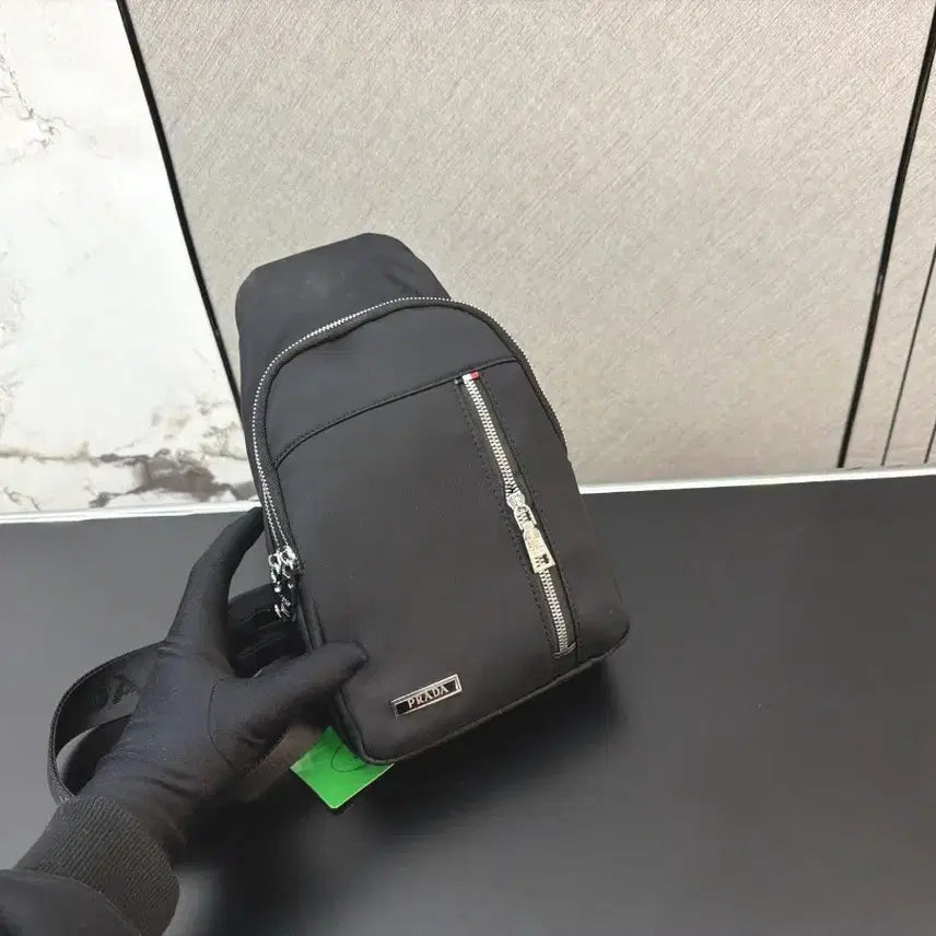 [BUNJANG] Prada Nylon Crossbody Bag / 프라다 나일론 크로스백