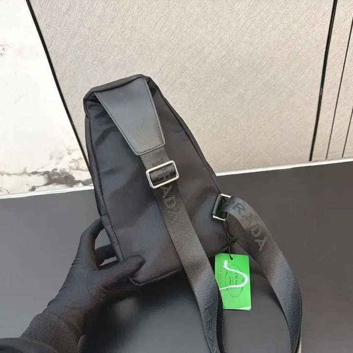 [BUNJANG] Prada Nylon Crossbody Bag / 프라다 나일론 크로스백