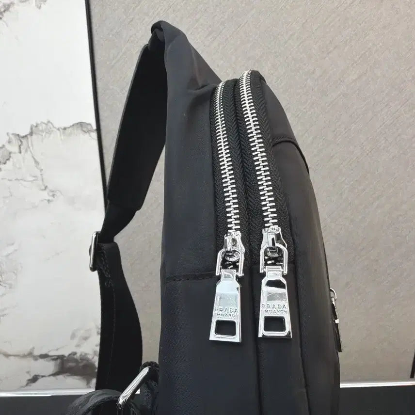 [BUNJANG] Prada Nylon Crossbody Bag / 프라다 나일론 크로스백