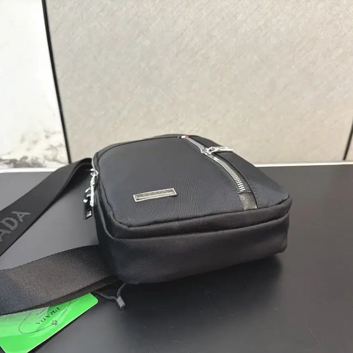 [BUNJANG] Prada Nylon Crossbody Bag / 프라다 나일론 크로스백
