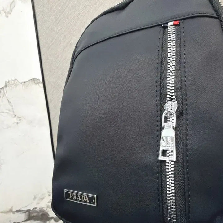 [BUNJANG] Prada Nylon Crossbody Bag / 프라다 나일론 크로스백