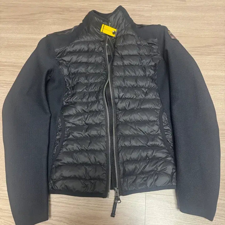 [BUNJANG] Parajumpers Glossy Knit Padded Jacket M / 파라점퍼스 유광니트패딩