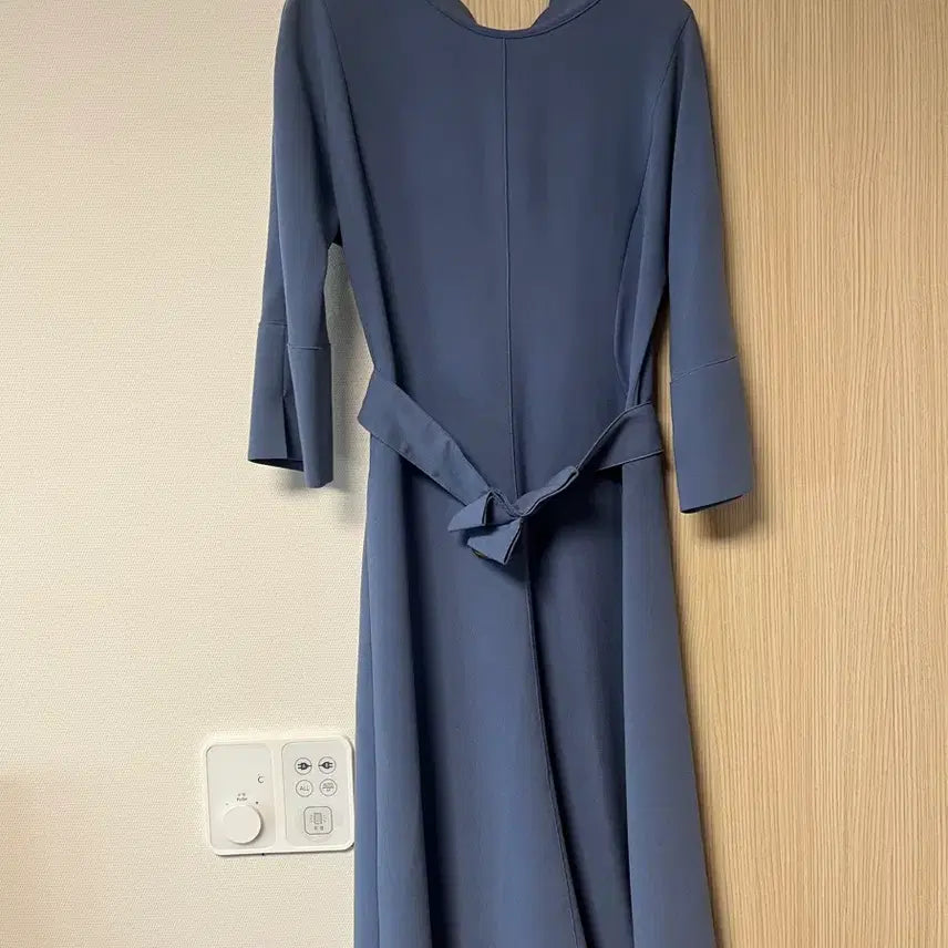 [BUNJANG] Blue Long Dress with Belt - Women&