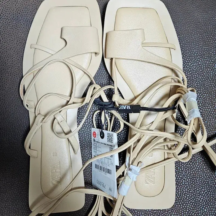 [BUNJANG] ZARA Beige Strap Sandals / 자라 스트랩 베이지 샌들(245)-새상품