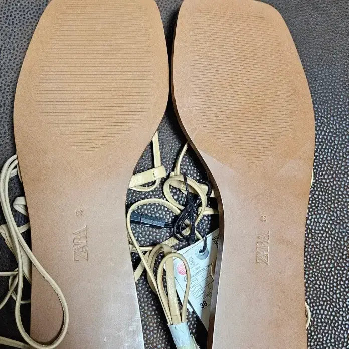 [BUNJANG] ZARA Beige Strap Sandals / 자라 스트랩 베이지 샌들(245)-새상품