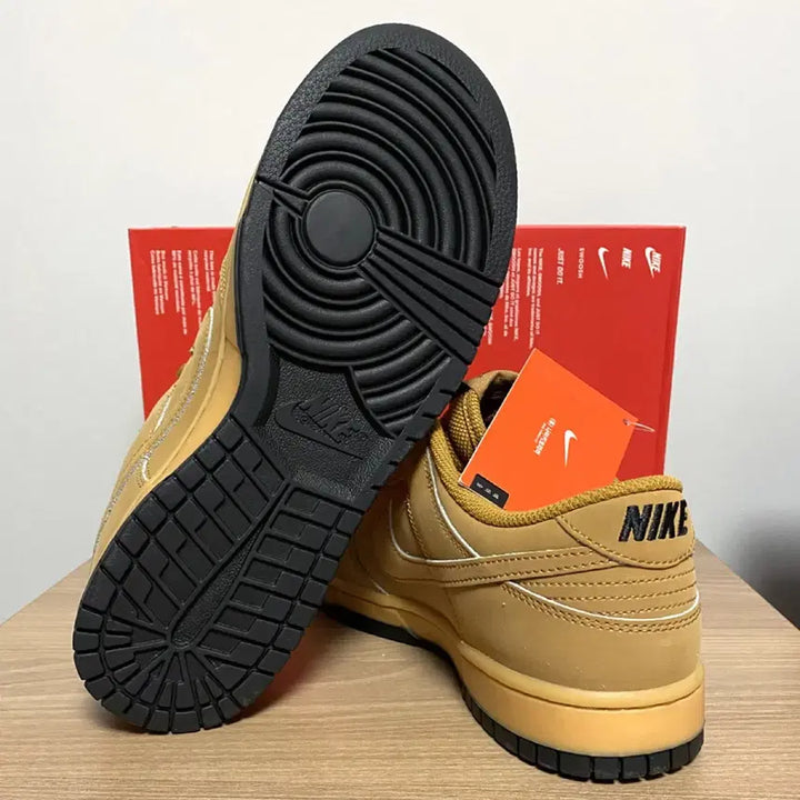 [BUNJANG] Nike Dunk Low Retro Wheat Sneakers / (새제품) 나이키 덩크 로우 레트로 된장 270mm 매장정품