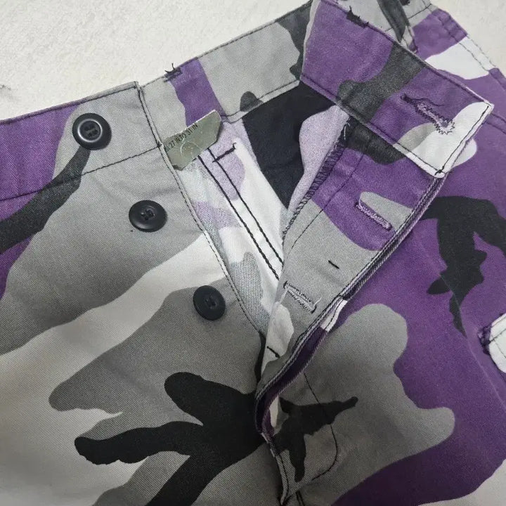 [BUNJANG] Vintage Purple Camo Cargo Shorts / 일본 빈티지 퍼플 카모 카고 버터플라이 버튼 남녀공용 반바지 27