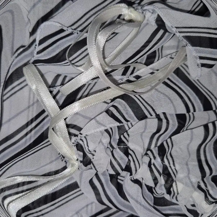 [BUNJANG] Vintage Y2K Stripe Shirring Sleeveless Top / Vintage y2k Stripe shirring sleeveless t