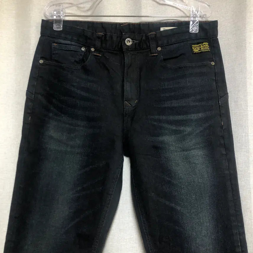 [BUNJANG] EVISU Black Wash Narrow Comfort Denim Pants W30 / 에비수 블랙 워싱 내로우 컴포트 데님 팬츠 W30