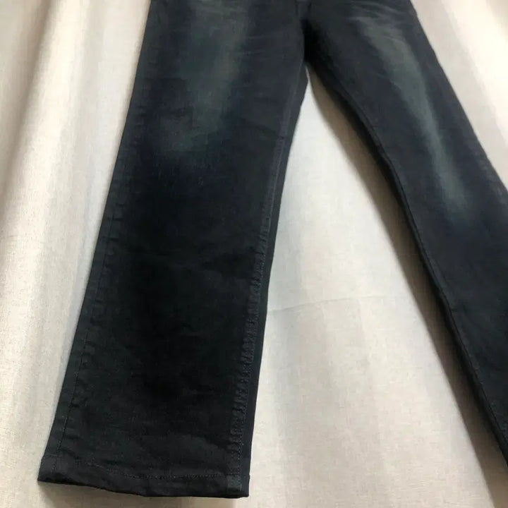 [BUNJANG] EVISU Black Wash Narrow Comfort Denim Pants W30 / 에비수 블랙 워싱 내로우 컴포트 데님 팬츠 W30