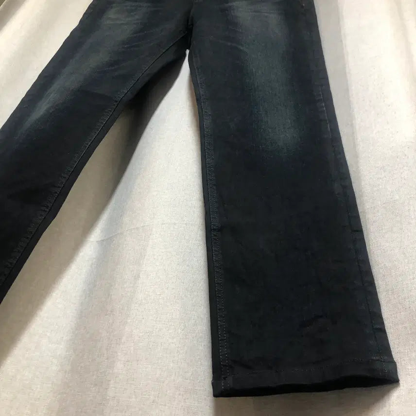 [BUNJANG] EVISU Black Wash Narrow Comfort Denim Pants W30 / 에비수 블랙 워싱 내로우 컴포트 데님 팬츠 W30