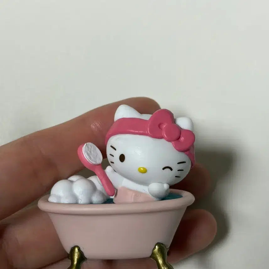 [BUNJANG] Kitty Bath Figure / 24년도 키티 목욕 피규어