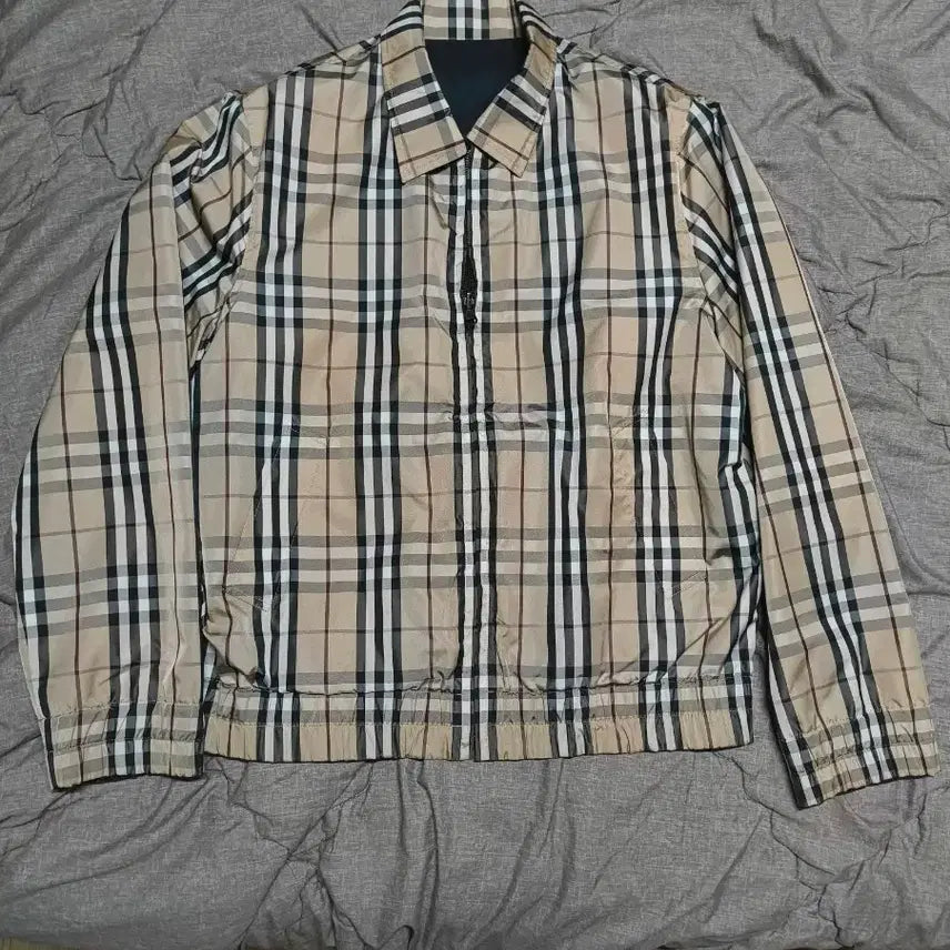 [BUNJANG] Burberry Reversible Harrington Jacket / 버버리 리버시블 해링턴 자켓 105