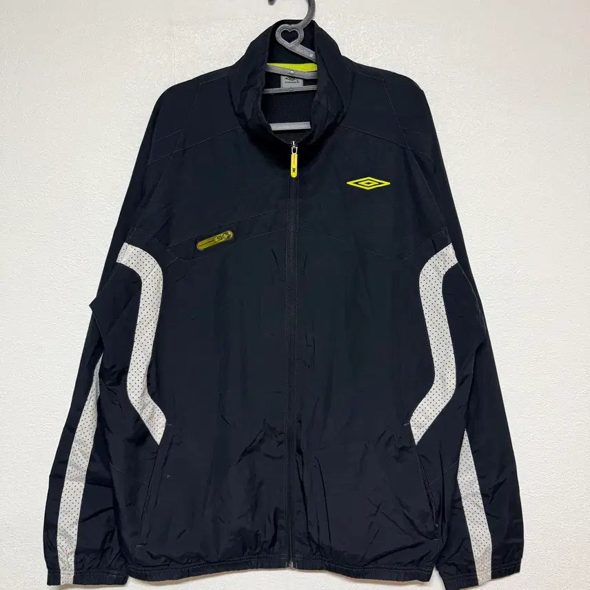 [BUNJANG] Umbro Windbreaker Zip-Up XL / 엄브로 바람막이 집업 XL