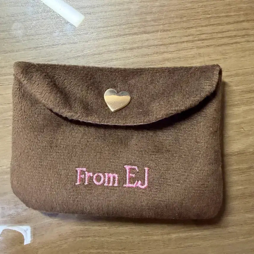 [BUNJANG] ENHYPEN Uiju &amp;Heart Pouch / 앤팀 의주 앤하트 파우치