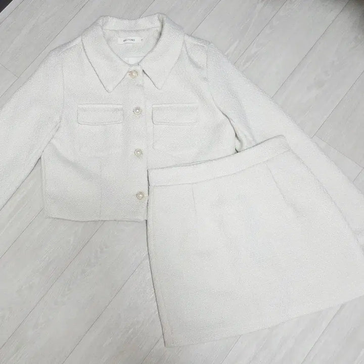 [BUNJANG] Tweed Jacket and Skirt Set / 진주단추 트위드 자켓 스커트 셋업