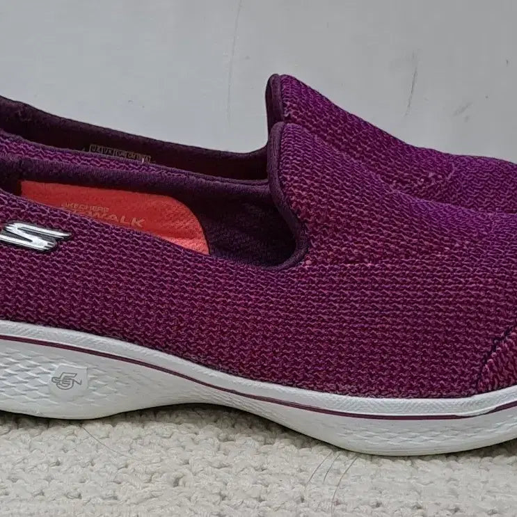 [BUNJANG] Skechers Go Walk Purple Sneakers / 스켓쳐스  편한신발 230